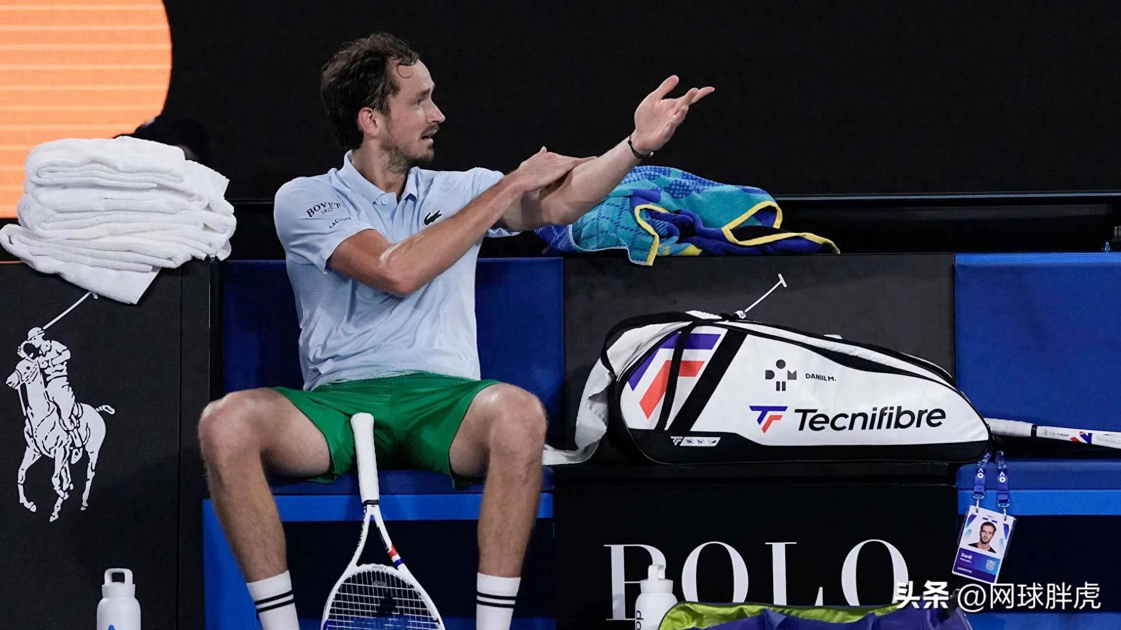 关于德国网球队翻盘澳大利亚网球队,梅德韦杰夫爆发神勇的信息 关于德国网球队翻盘澳大利亚网球队,梅德韦杰夫爆发神勇的信息