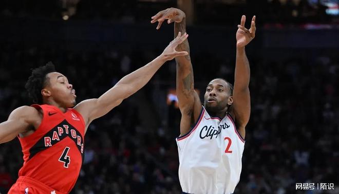 关于雄鹿爆冷独行侠,巴恩斯一己之力扛起全队的信息 关于雄鹿爆冷独行侠,巴恩斯一己之力扛起全队的信息