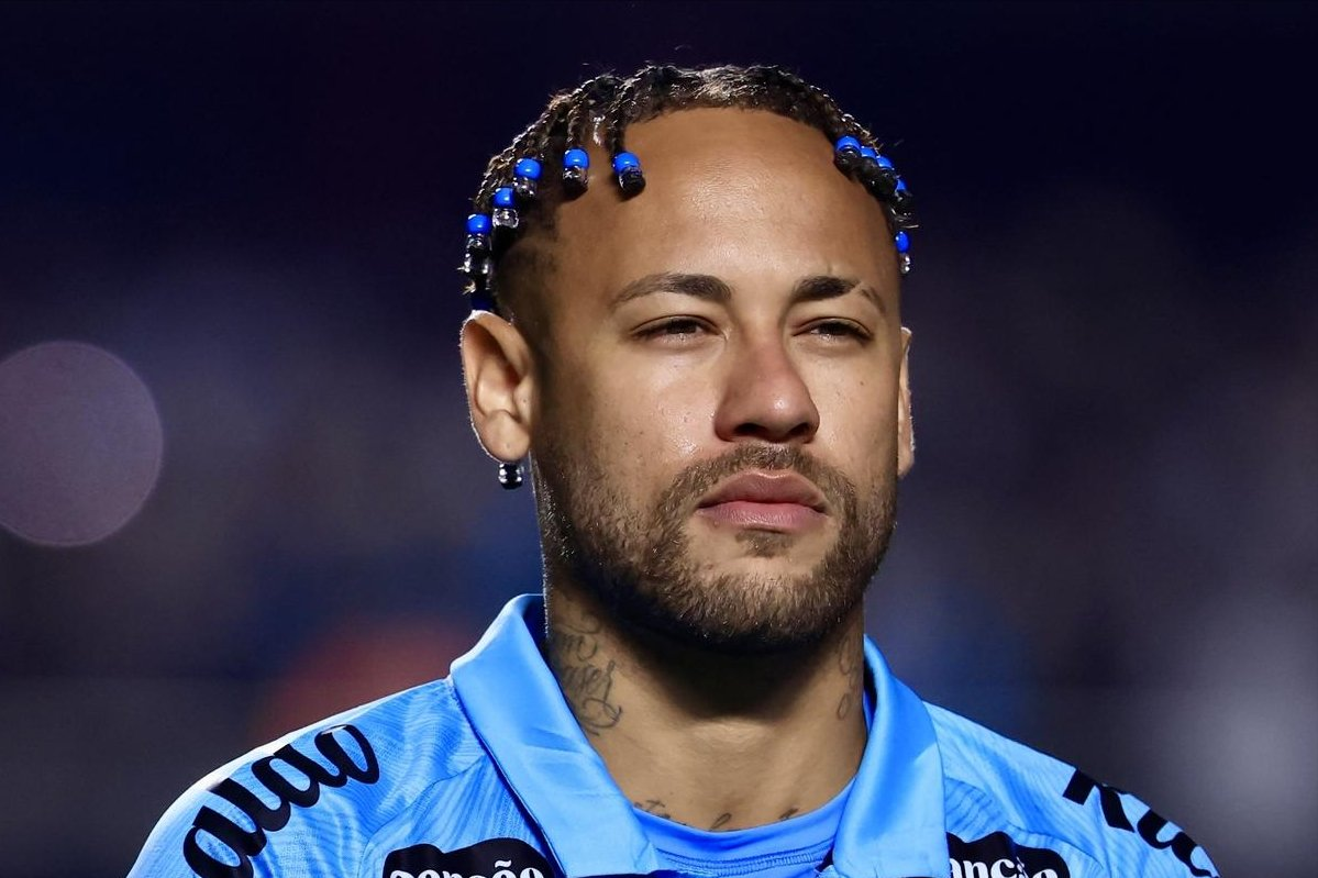 关于切尔西轻取莱比锡红牛，内马尔绝境逆转的信息