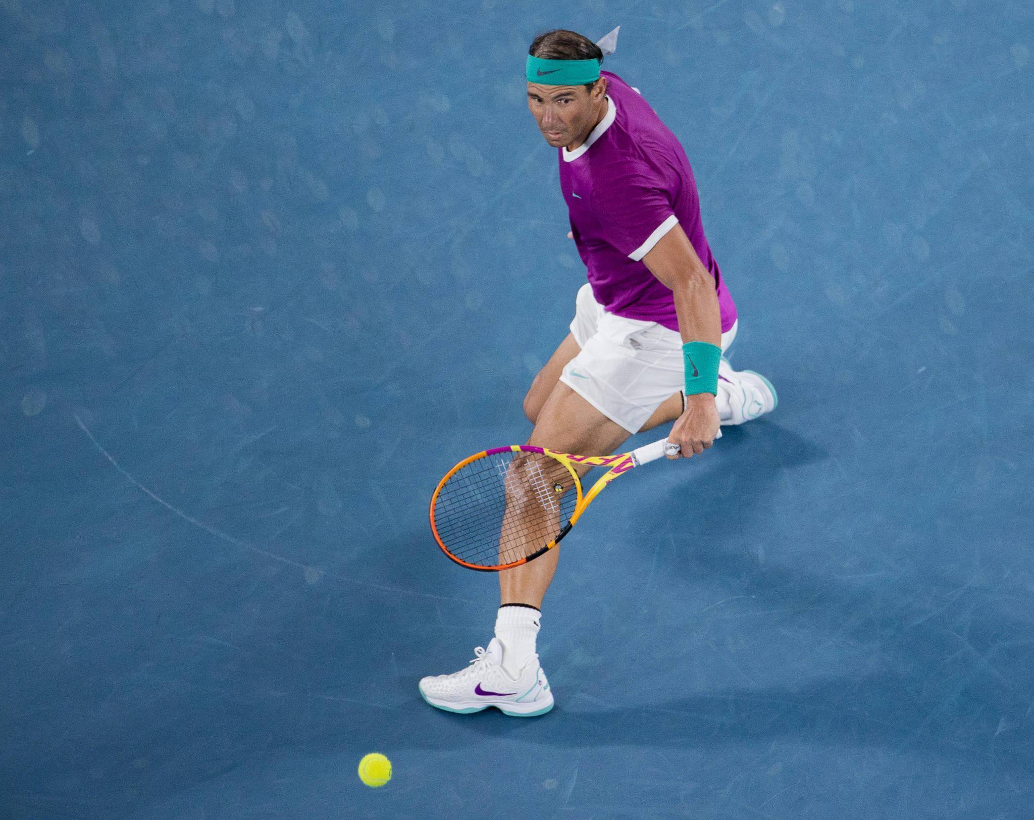 包含世界网球队险胜澳大利亚网球队，纳达尔绝境逆转的词条