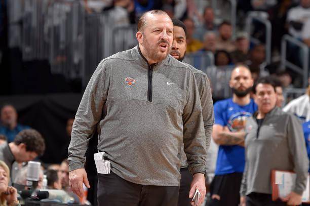 尼克斯球迷举行抗议活动要求更换主教练的简单介绍 尼克斯球迷举行抗议活动要求更换主教练的简单介绍