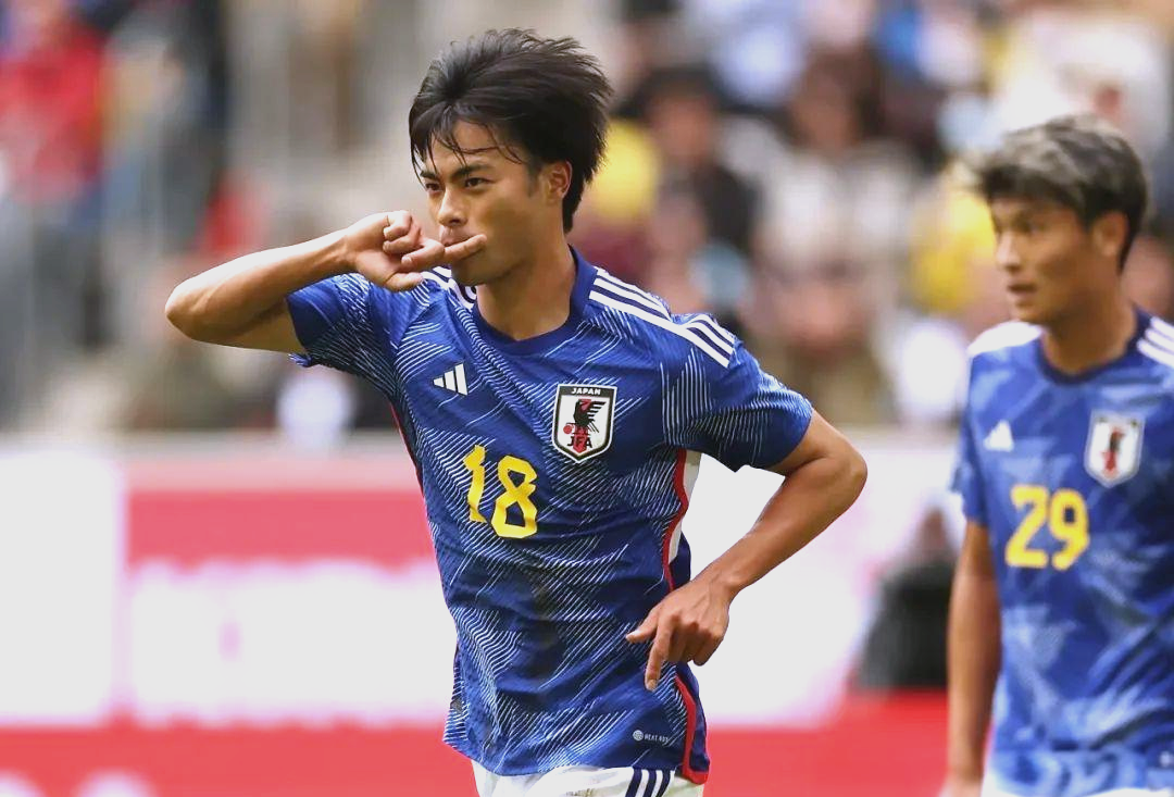 日本篮球明星崭露头角，备受瞩目的简单介绍